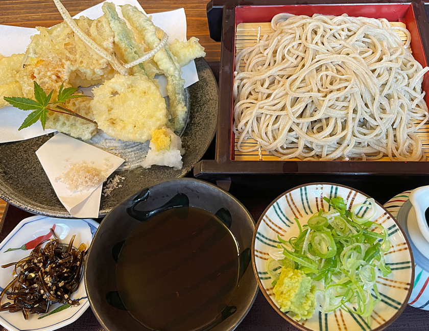 写真 蕎麦でもてなす四季の味【萬八】