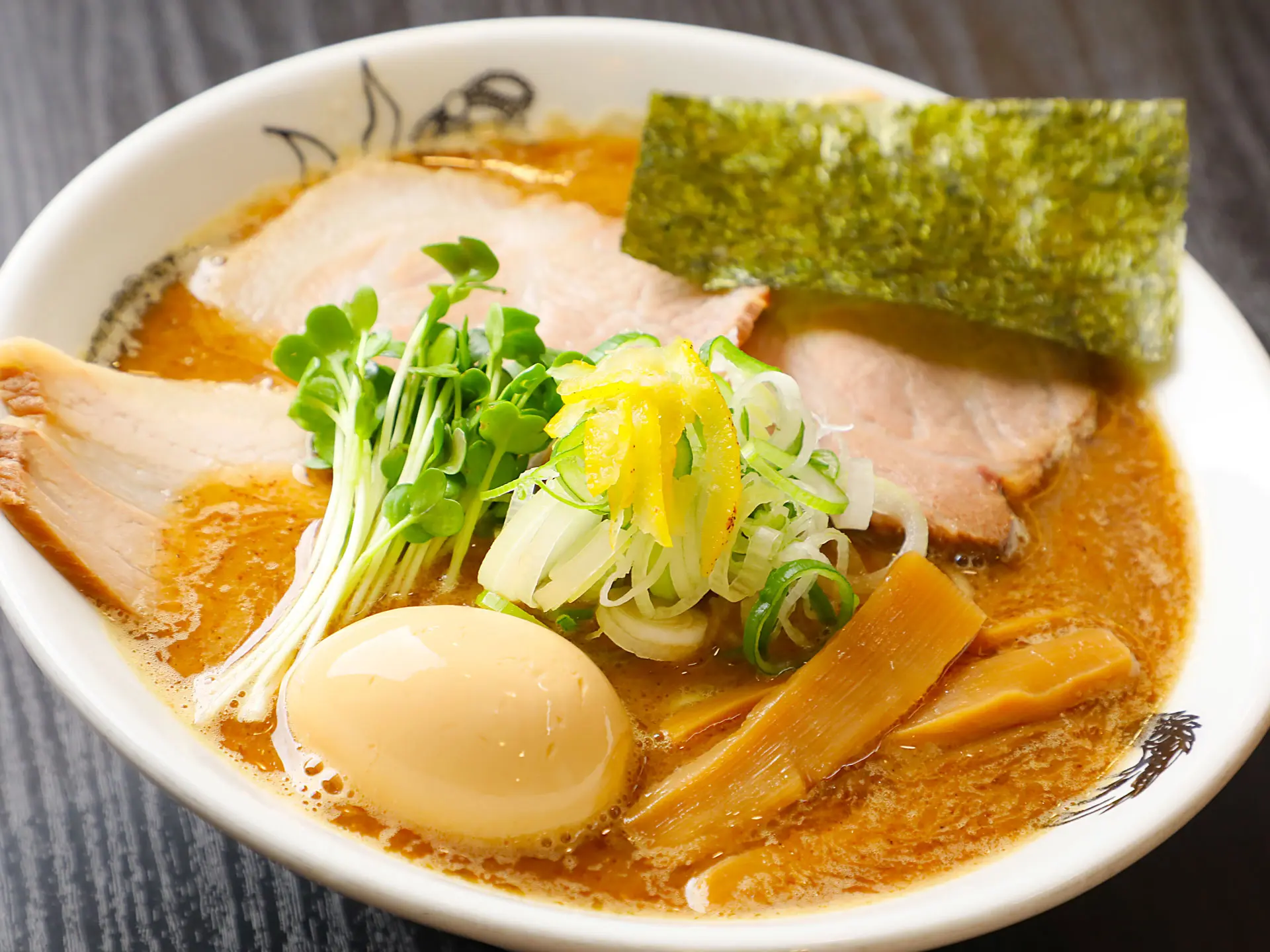 写真 麺屋にぼすけ 広面店